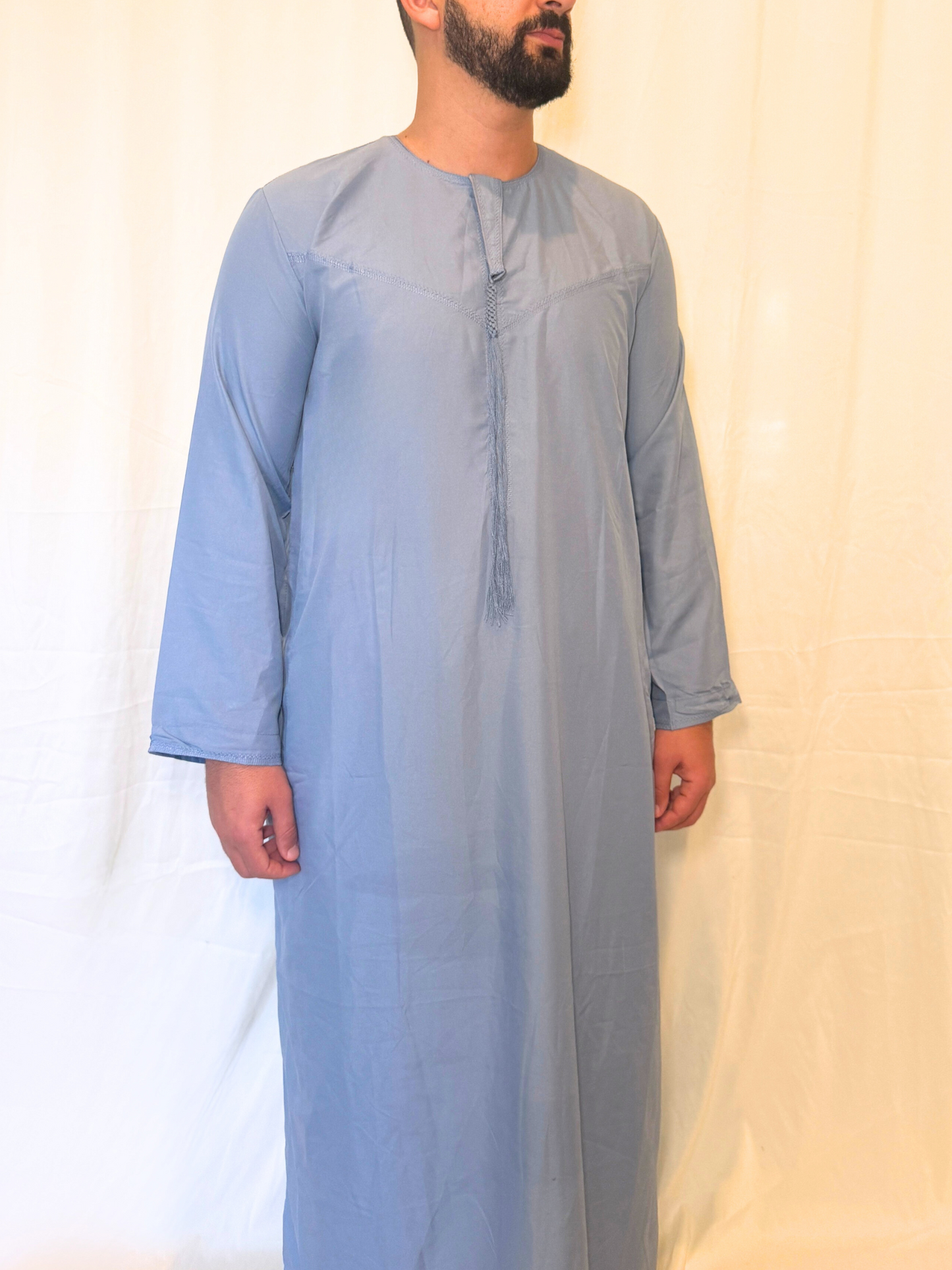 Shatawi Thobe - Omani
